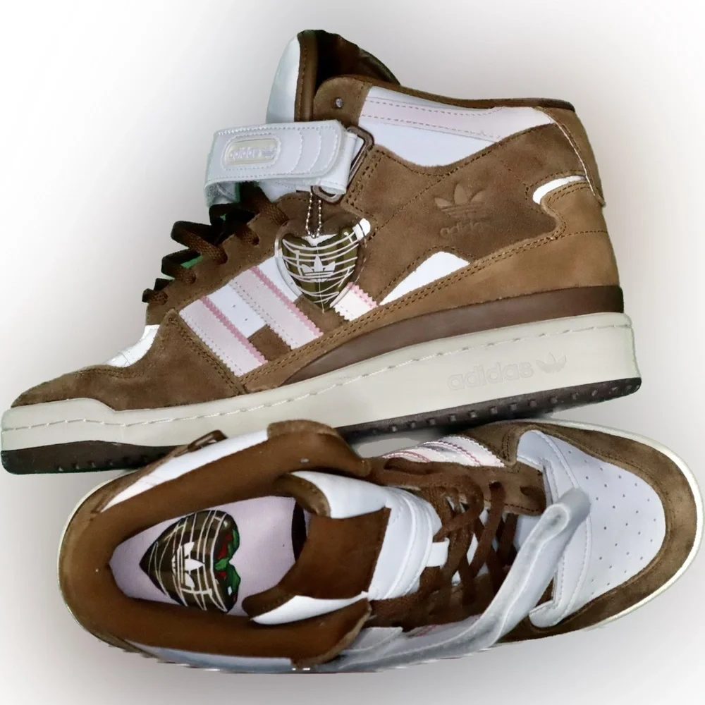 adidas gazelle silver green womens adidas Hoops 4.0 Mid Men's Basketball Shoes, Size: 13, Black White